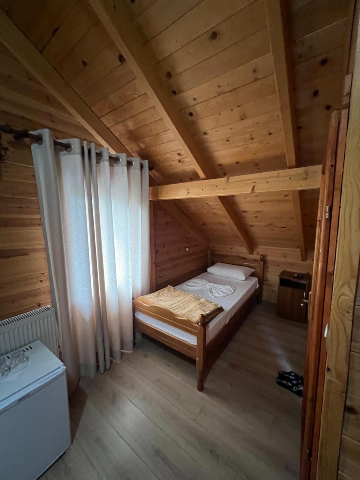 Vila Pepaj Razem Экстерьер фото