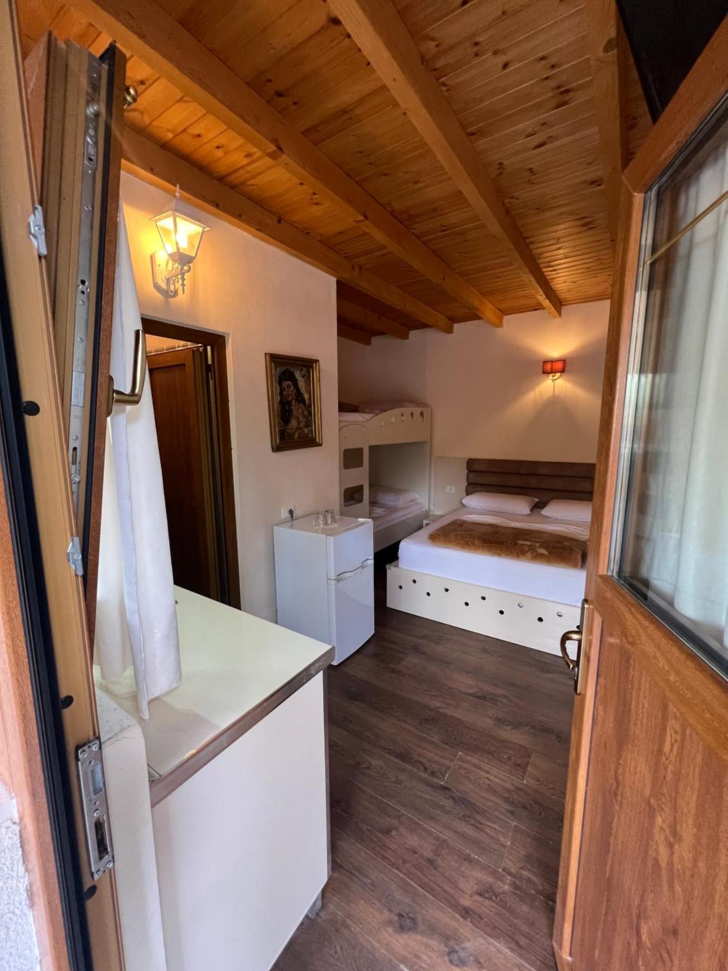 Vila Pepaj Razem Экстерьер фото